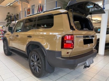 Toyota Land Cruiser VII Terenowy 5d 2.8 D-4D 204KM 2025 Od ręki - Executive 2.8 MHEV 205KM | Podgrzewane fotele!, zdjęcie 3