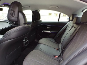 Mercedes Klasa E W214 Sedan 2.0 220d 197KM 2024 Mercedes-Benz E 220, zdjęcie 17