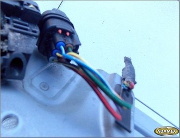 MITSUBISHI GRANDIS 2006 ZVEDÁK OKNO LEVÝ PŘEDNÍ