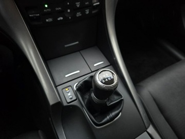 Honda Accord VIII Kombi 2.0 VTEC 156KM 2012 Honda Accord KlimaTronik, Grzane Fotele, el., zdjęcie 26