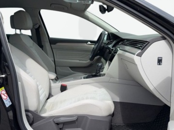 Volkswagen Passat B8 Limousine Facelifting 2.0 TSI 190KM 2020 Volkswagen Passat Elegance DSG, Ambiente, Asystenci, Kamera, Keyless FV23, zdjęcie 14