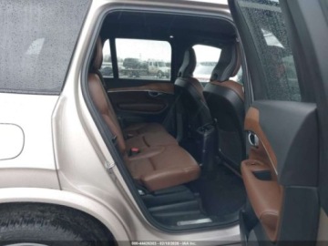 Volvo XC90 II 2023 Volvo XC 90 Recharge Plug-In Hybrid T8 Plus Dark Theme 2023 2.0 Hybryda, zdjęcie 14