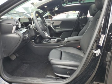 Mercedes Klasa A W177/V177 2021 Mercedes-Benz Klasa A 220 4Matic 2021 2.0l 2.0 Benzyna 188KM, zdjęcie 7