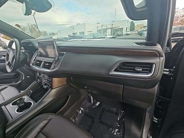 Chevrolet Suburban GMT900 2023 Chevrolet Suburban High Country 3LZ 2023 6.2l 6.2 Benzyna 420KM, zdjęcie 9