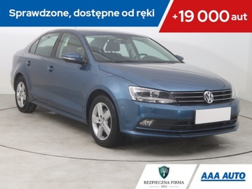 Volkswagen Jetta VI Sedan Facelifting 1.2 TSI 105KM 2017 VW Jetta 1.2 TSI, Salon Polska, 1. Właściciel