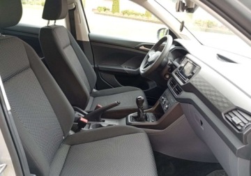 Volkswagen T-Cross 2019 Volkswagen T-Cross Bezwypadkowy - serwisowany - 1,6 - 95 KM - polecam 1.6, zdjęcie 12
