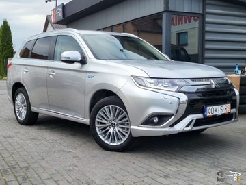 Mitsubishi Outlander III 2019 Mitsubishi Outlander PHEV 224KM 2019r 14TysKm 13.8kWh 4WD Plug-in Stan ide, zdjęcie 1