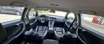 Volvo V60 I 2013 Volvo V60 Volvo V60 D6 AWD Plug-in Hybrid Summum 2.4 Hybryda Plug-in 220KM, zdjęcie 8