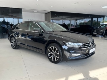 Volkswagen Passat B8 Variant Facelifting 2.0 TDI SCR 150KM 2022 Volkswagen Passat EVO Business / LED / 1właściciel, zdjęcie 4