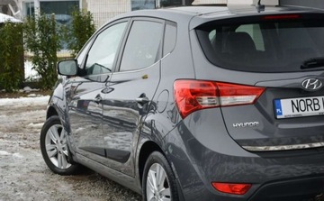 Hyundai ix20 Mikrovan 1.4 CVVT 90KM 2011 Hyundai ix20 Hyundai ix20 1.4 Premium 1.4 Benzyna 90KM, zdjęcie 23