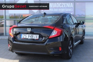 Honda Civic X Sedan 4d 1.5 VTEC Turbo 182KM 2018 Honda Civic 1.5 V-TEC Executive 182KM CVT pierwszy właściciel, zdjęcie 7