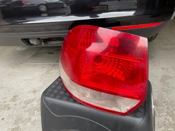VW GOLF V VI KOMBI 08-13 LAMPA LEWA TYŁ TYLNA EU Europa - uszkodzone szkło