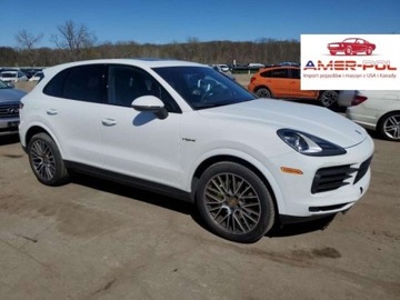 Porsche Cayenne III 2023 Porsche Cayenne 2023r, 3.0L, 4x4, Hybrid 3.0 Hybryda 455KM
