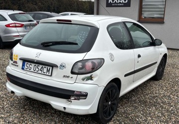 Peugeot 206 2009 Peugeot 206 plus 2009 r. 1.4 Diesel 68KM, zdjęcie 4