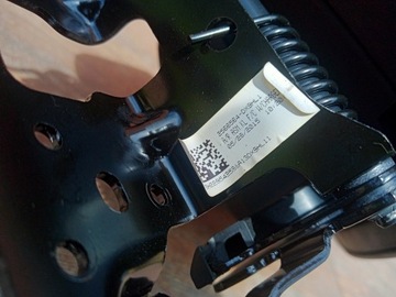 JEEP CHEROKEE V KL 13-18 LOKETNÍ OPĚRKA