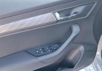 Skoda Karoq Crossover Facelifting 1.5 TSI ACT 150KM 2023 Skoda Karoq 1.5 TSI ACT Style DSG 1.5 Benzyna 150KM, zdjęcie 14