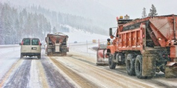 Дорожная соль и песчаная смесь, зимняя дорожная соль