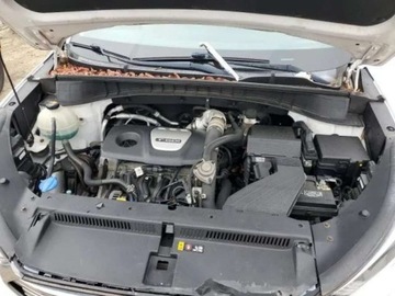 Hyundai Tucson III SUV 1.6 T-GDI 177KM 2016 Hyundai Tucson 1.6 benzyna turbo 175KM 4X4 wersja LIMITED , mala szkoda, zdjęcie 11