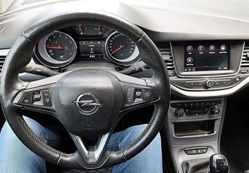 Opel Astra K Sportstourer Facelifting 1.2 Turbo 130KM 2020 Opel Astra 1,2 benz (130KM) klimatyzacja, tempomat, pdc, navi 1.2 Benzyna, zdjęcie 13