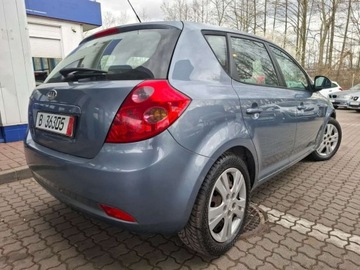 Kia Ceed I Hatchback 1.4 109KM 2007 Kia Ceed Piekna klimatyzacja bez rdzy 1.4 Benzyna 109KM, zdjęcie 11