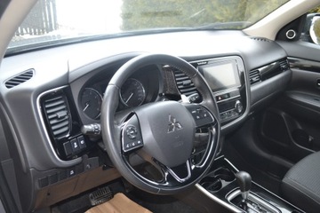 Mitsubishi Outlander III SUV Facelifting 2017 2.0 150KM 2019 4x4 AUTOMAT 7 OSÓB, zdjęcie 10