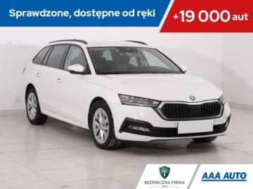 Skoda Octavia IV Kombi 2.0 TDI 115KM 2022 Skoda Octavia 2.0 TDI, Salon Polska