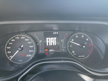 Fiat Tipo II Sedan Facelifting 1.0 T3 Turbo 100KM 2022 Fiat Tipo Klimatyzacja, zdjęcie 6