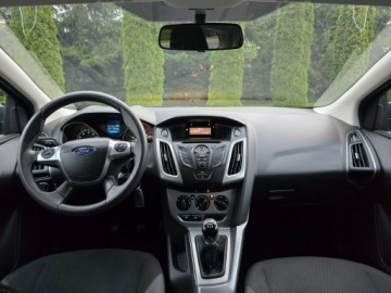 Ford Focus III Kombi 1.6 Duratec 125KM 2011 Ford Focus Mk3 1.6 Benzyna TI-VCT Trend 125KM, zdjęcie 37
