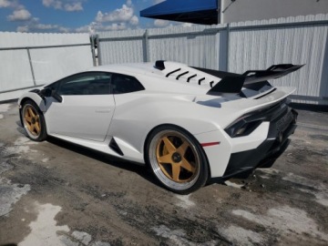 Lamborghini Huracan STO 5.2 V10 640KM 2023 Lamborghini Huracan STO 2023 5.2l 5.2 Benzyna 640KM, zdjęcie 1