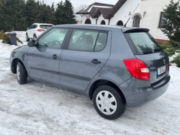 Skoda Fabia II Hatchback Facelifting 1.2 HTP 70KM 2011 Skoda Fabia 1.2 70KM Lift Klima Serwis Sprawdz 1.2 Benzyna 70KM, zdjęcie 9