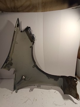 BLATNÍK LEVÝ PŘEDNÍ MITSUBISHI COLT VI LIFTING 5D 2008- ORIG. 5220D221