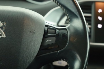 Peugeot 308 II SW Facelifting 1.5 BlueHDI 130KM 2019 Peugeot 308 1.5 BlueHDi, Salon Polska, zdjęcie 12