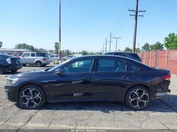 Volkswagen Passat B8 2022 Volkswagen Passat 2022 VOLKSWAGEN PASSAT 2.0T R-LINE 2.0 Benzyna 174KM, zdjęcie 9