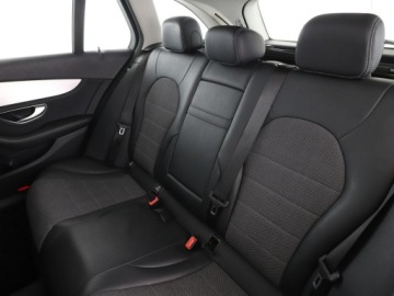 Mercedes Klasa C W205 Kombi 180 156KM 2015 Mercedes C 180 Półskóra Navi Klimatyzacja, zdjęcie 16