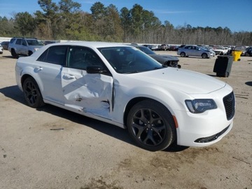 Chrysler 300C II 2022 Chrysler 300 CHRYSLER 300 TOURING 2022 3.6 Benzyna 292KM, zdjęcie 3