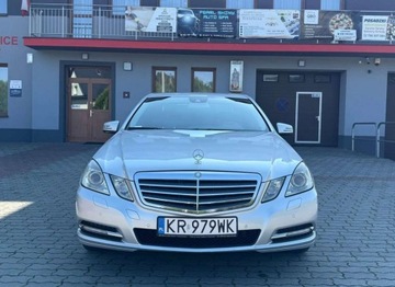 Mercedes Klasa E W212 Limuzyna 220 CDI BlueEFFICIENCY 170KM 2012 Mercedes-Benz Klasa E Mercedes-Benz Klasa E 220 BlueTEC 7G-TRONIC Elegance, zdjęcie 2