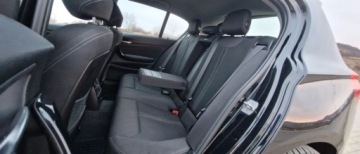 BMW Seria 1 F20-F21 Hatchback 5d Facelifting 2015 118d 150KM 2017 BMW Seria 1 LIFT 2.0 150KM Automat LED Navi Kubly 2.0 Diesel 150KM, zdjęcie 9