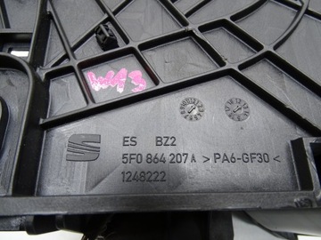 LOKETNÍ OPĚRKA CENTRÁLNÍ TUNELU ČERNÁ KŮŽE SEAT LEON III 5F0864207A