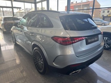 Mercedes GLC C254/X254 Coupe 2.0 300 258KM 2025 MERCEDES-BENZ GLC 300 4-Matic AMG Line 2.0 (258KM) 2025, zdjęcie 4