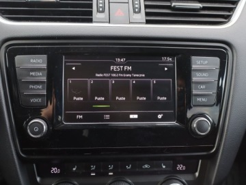 Skoda Octavia III Liftback 1.6 TDI CR DPF 110KM 2015 Skoda Octavia 1.6 TDI, Salon Polska, Xenon, zdjęcie 12