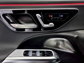 Mercedes Klasa E W214 Sedan 2.0 200 204KM 2025 E Klasa 200 4-Matic AMG 2.0 (204KM) 2025, zdjęcie 9