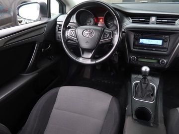Toyota Avensis III Sedan Facelifting 2015 1.8 Valvematic 147KM 2018 Toyota Avensis 1.8 Valvematic, Salon Polska, zdjęcie 6