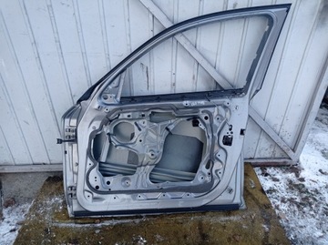 BMW 1 E87 - DVEŘE PRAVÝ PŘEDNÍ A52