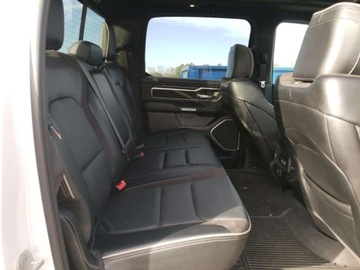  RAM 1500 2023r., Laramie, od ubezpieczalni 5.7 Benzyna 395KM, zdjęcie 8