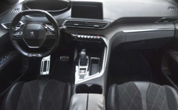 Peugeot 5008 II Crossover 2.0 BlueHDI 180KM 2017 Peugeot 5008 Peugeot 5008 2.0 BlueHDI GT SampS EAT8 2.0 Diesel 180KM, zdjęcie 28