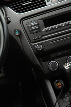 АВТОМОБИЛЬНЫЙ ПЕРЕДАТЧИК BLUETOOTH, ЗАРЯДНОЕ УСТРОЙСТВО С СВОБОДНОЙ СВЯЗЬЮ USB QC3.0