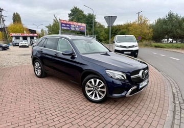 Mercedes GLC C253 SUV 2.0 250 211KM 2018 Mercedes-Benz GLC 2.0 i 211Ps Panorama dach FULL LED Extra stan 2.0, zdjęcie 2