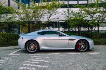 Aston Martin 2015 Aston Martin V8 Vantage, zdjęcie 5