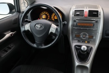 Toyota Auris I Hatchback 1.6 i 16V VVT-i 124KM 2006 Toyota Auris 1.6 Dual VVT-i, Klima, Klimatronic, zdjęcie 6