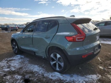 Volvo XC40 Crossover Facelifting 2.0 B5 250KM 2025 Volvo XC 40 Plus 2025 2.0 Benzyna 250KM, zdjęcie 1
